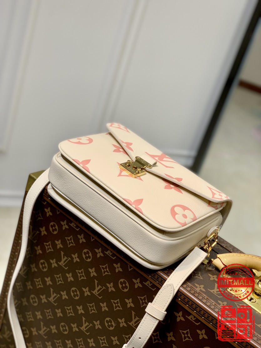 louis_vuitton_xxxxx_big_00004.jpg