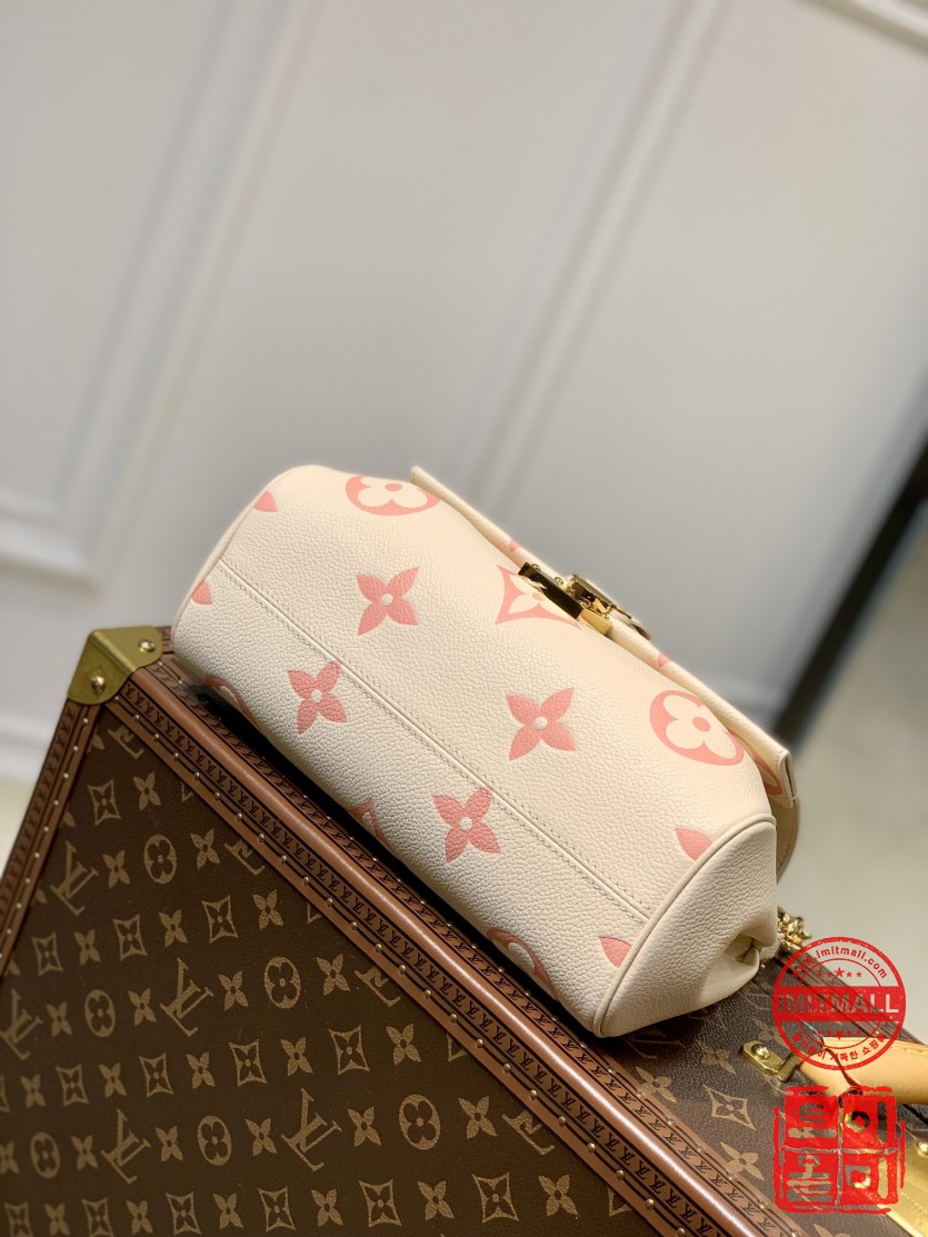 louis_vuitton_xxxxx_big_00005.jpg