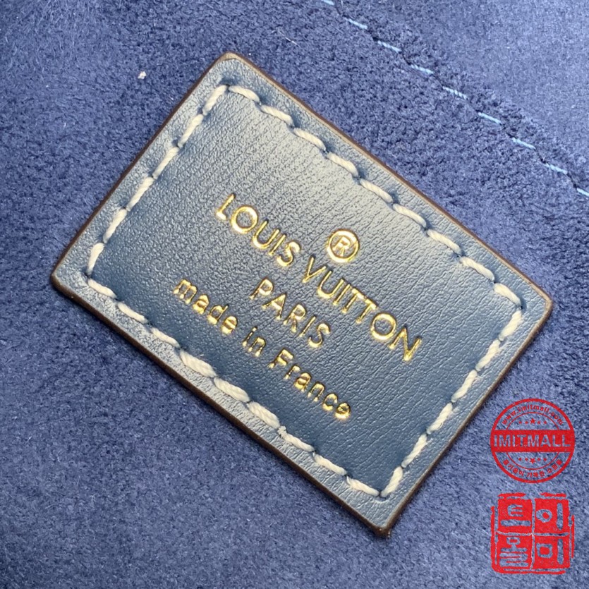 louis_vuitton_xxxxx_big_00007.jpg