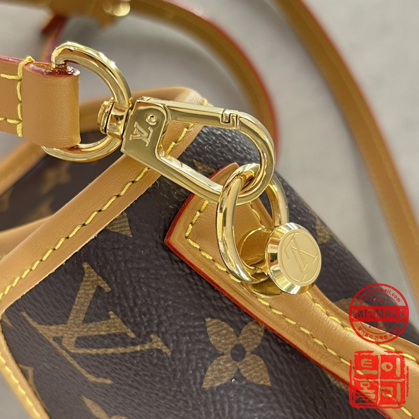 louis_vuitton_xxxxx_big_00011.jpg