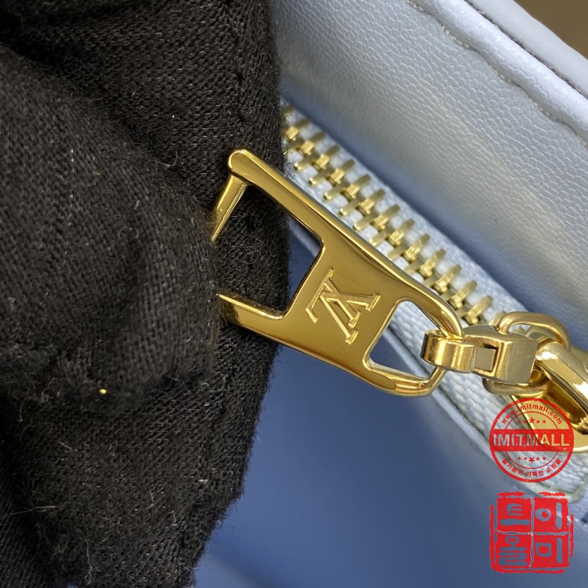 louis_vuitton_xxxxx_big_00007.jpg