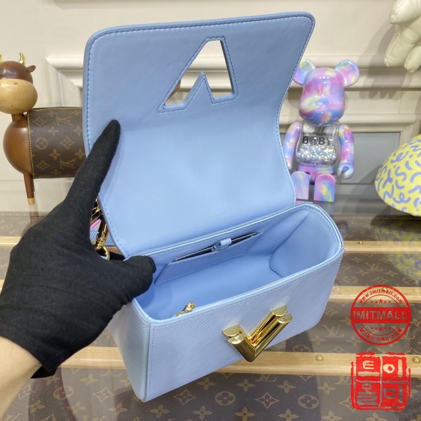 louis_vuitton_xxxxx_big_00009.jpg