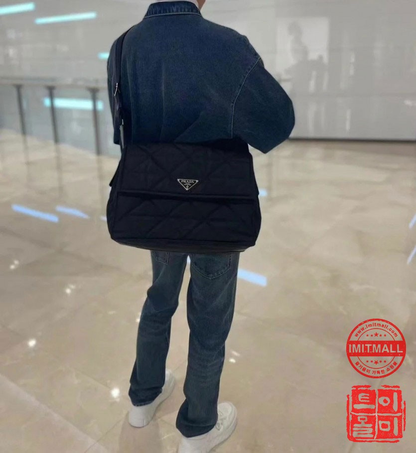 prada_xxxxx_big_00015.jpg