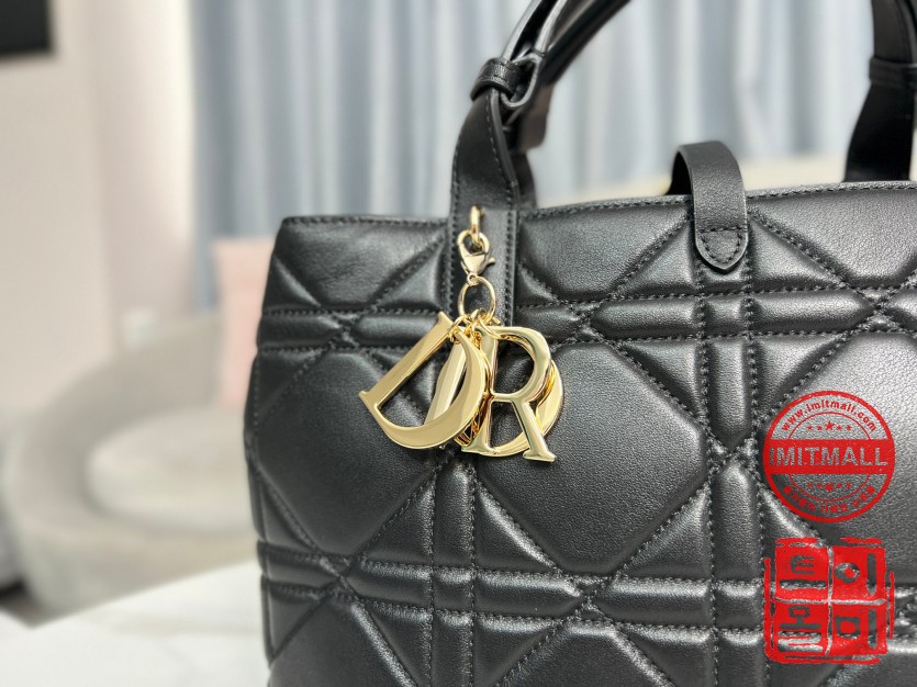 dior_xxxxx_big_00004.jpg