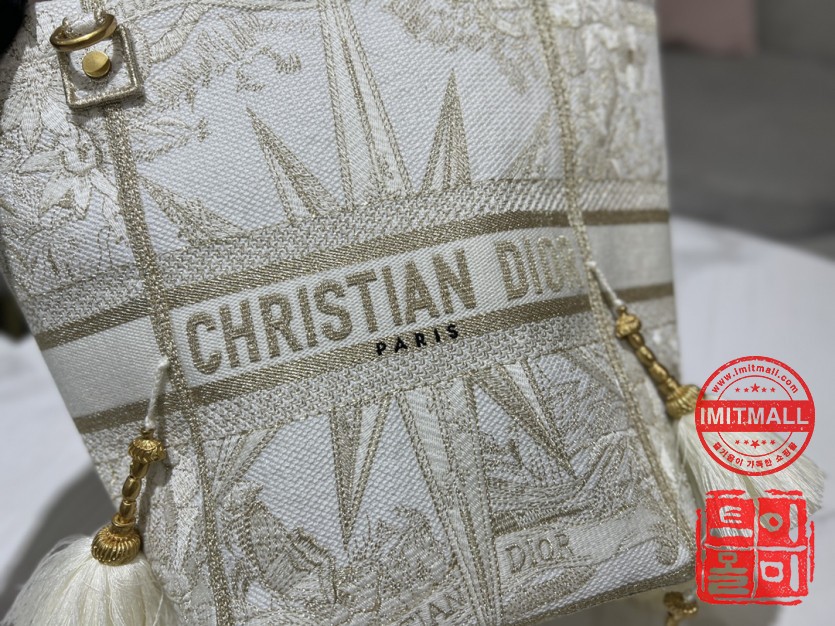 dior_xxxxx_big_00006.jpg