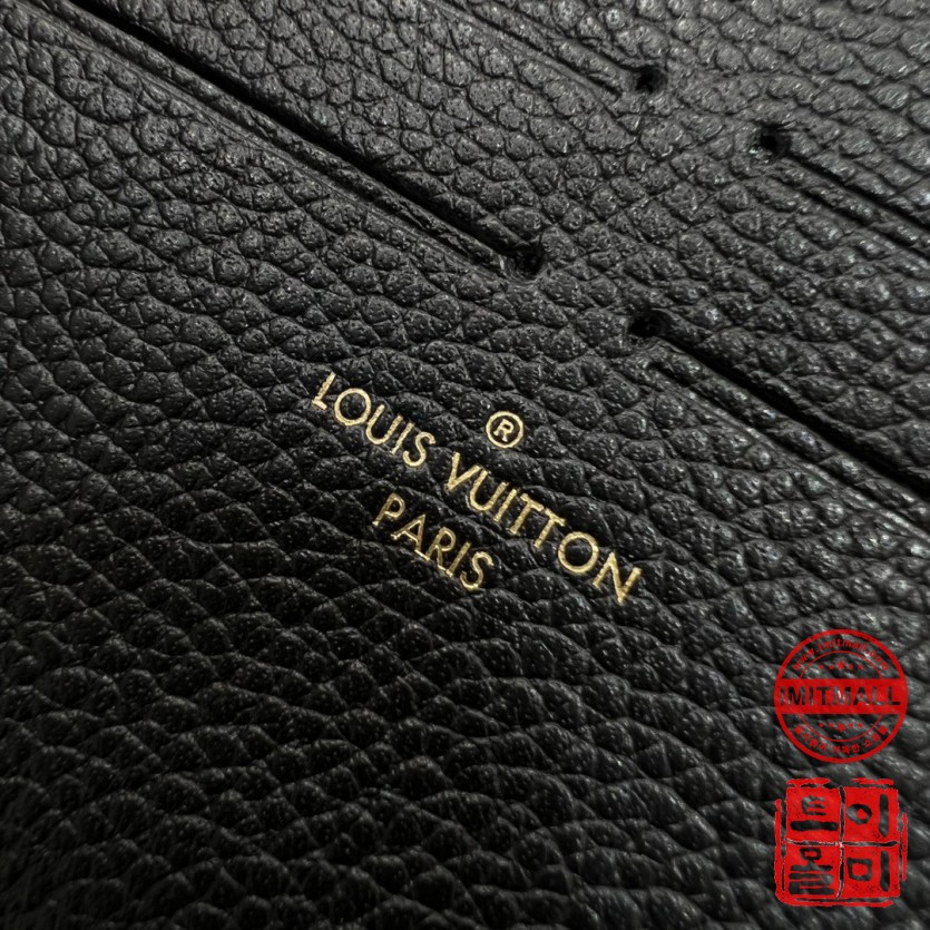 louis_vuitton_xxxxx_big_00009.jpg