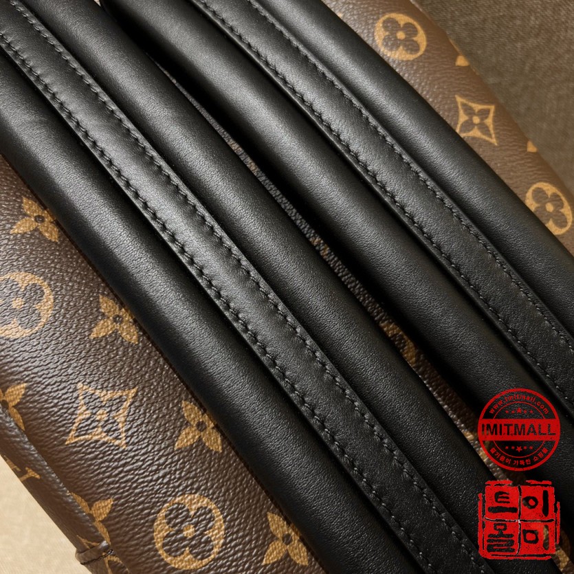 louis_vuitton_xxxxx_big_00005.jpg