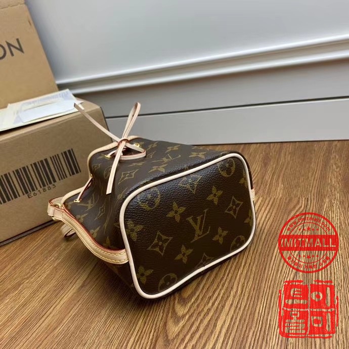 louis_vuitton_xxxxx_big_00003.jpg