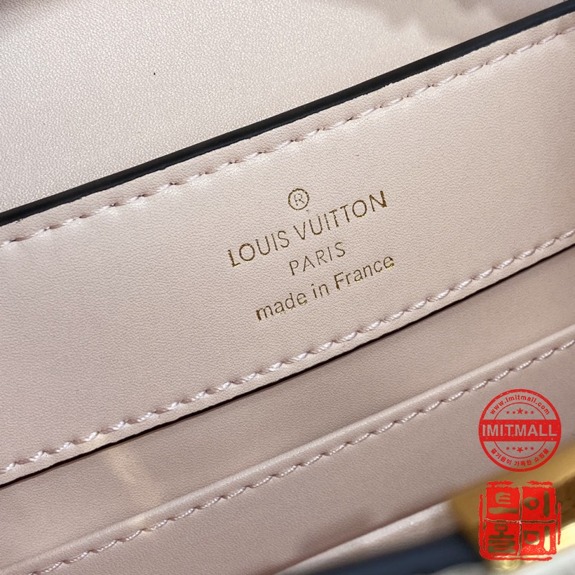 louis_vuitton_xxxxx_big_00008.jpg