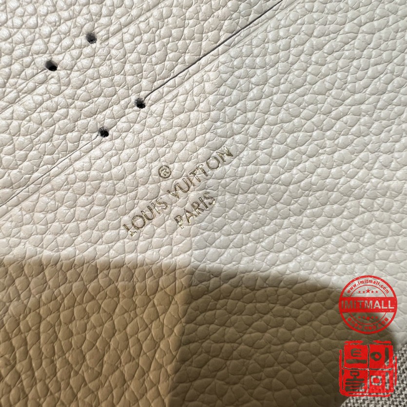 louis_vuitton_xxxxx_big_00008.jpg