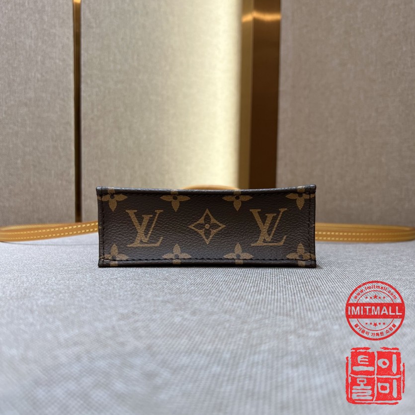 louis_vuitton_xxxxx_big_00004.jpg