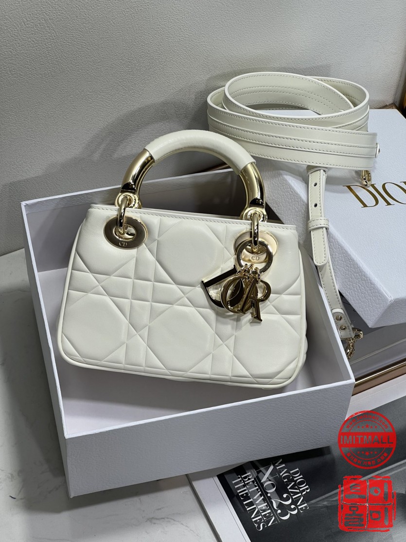 dior_xxxxx_big_00001.jpg