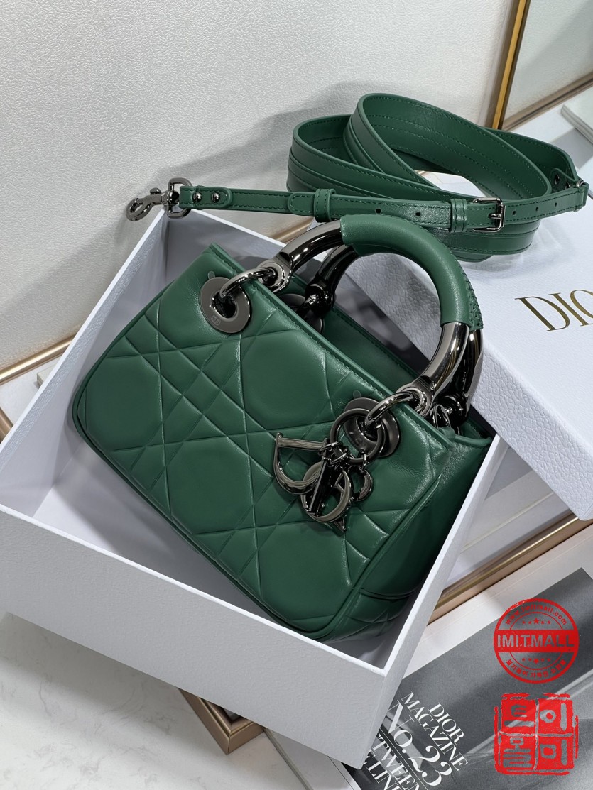 dior_xxxxx_big_00002.jpg