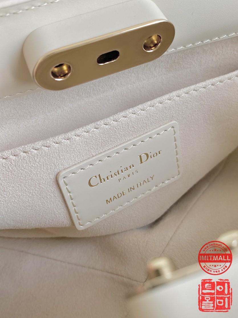 dior_xxxxx_big_00009.jpg