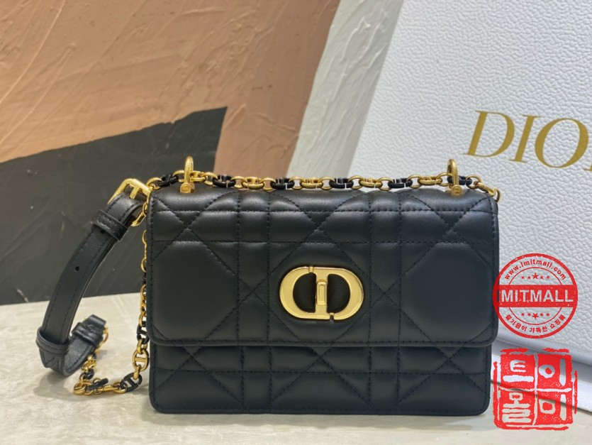dior_xxxxx_big_00002.jpg