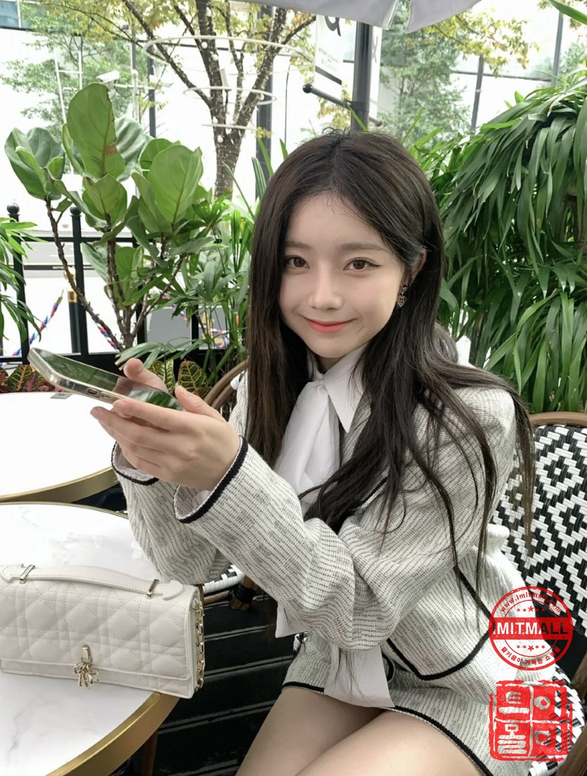 dior_xxxxx_big_00009.jpg