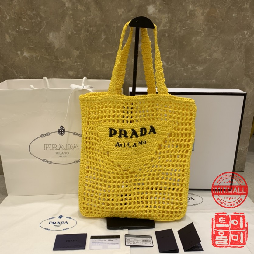 prada_xxxxx_big_00001.jpg