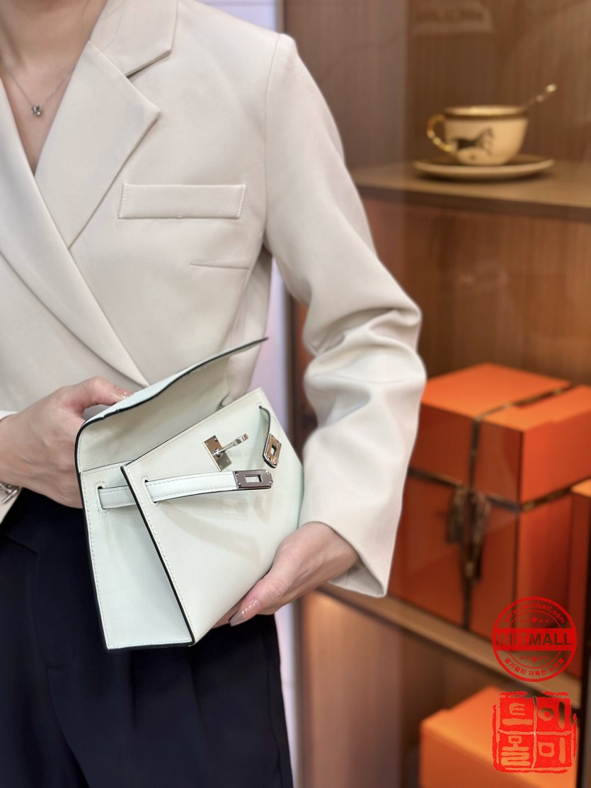hermes_xxxxx_big_00019.jpg