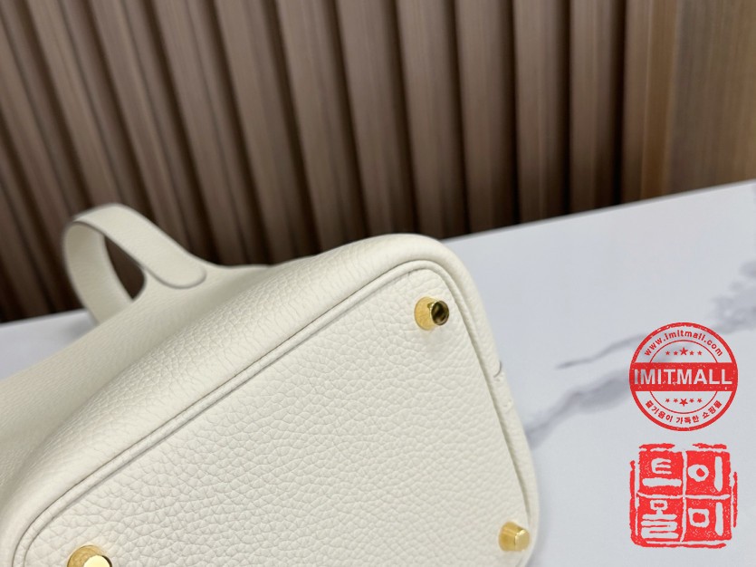 hermes_xxxxx_big_00009.jpg