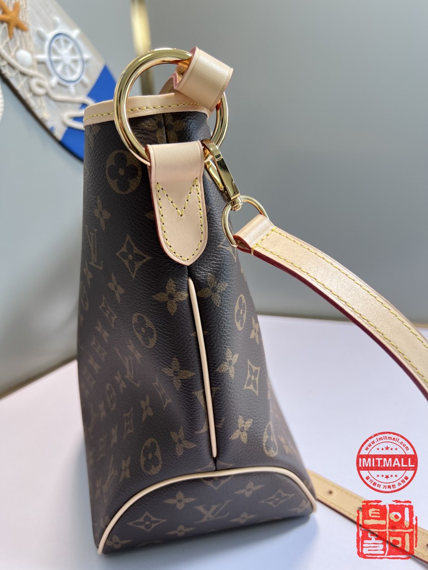 louis_vuitton_xxxxx_big_00006.jpg