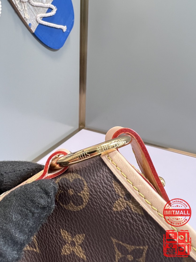 louis_vuitton_xxxxx_big_00008.jpg