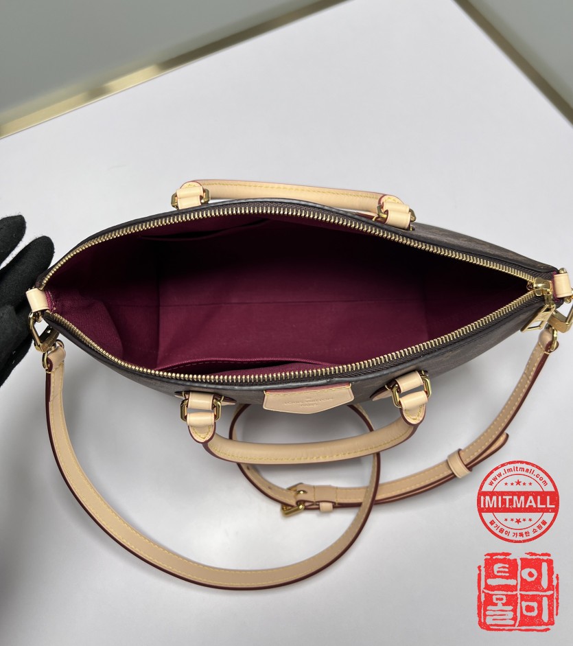 louis_vuitton_xxxxx_big_00009.jpg