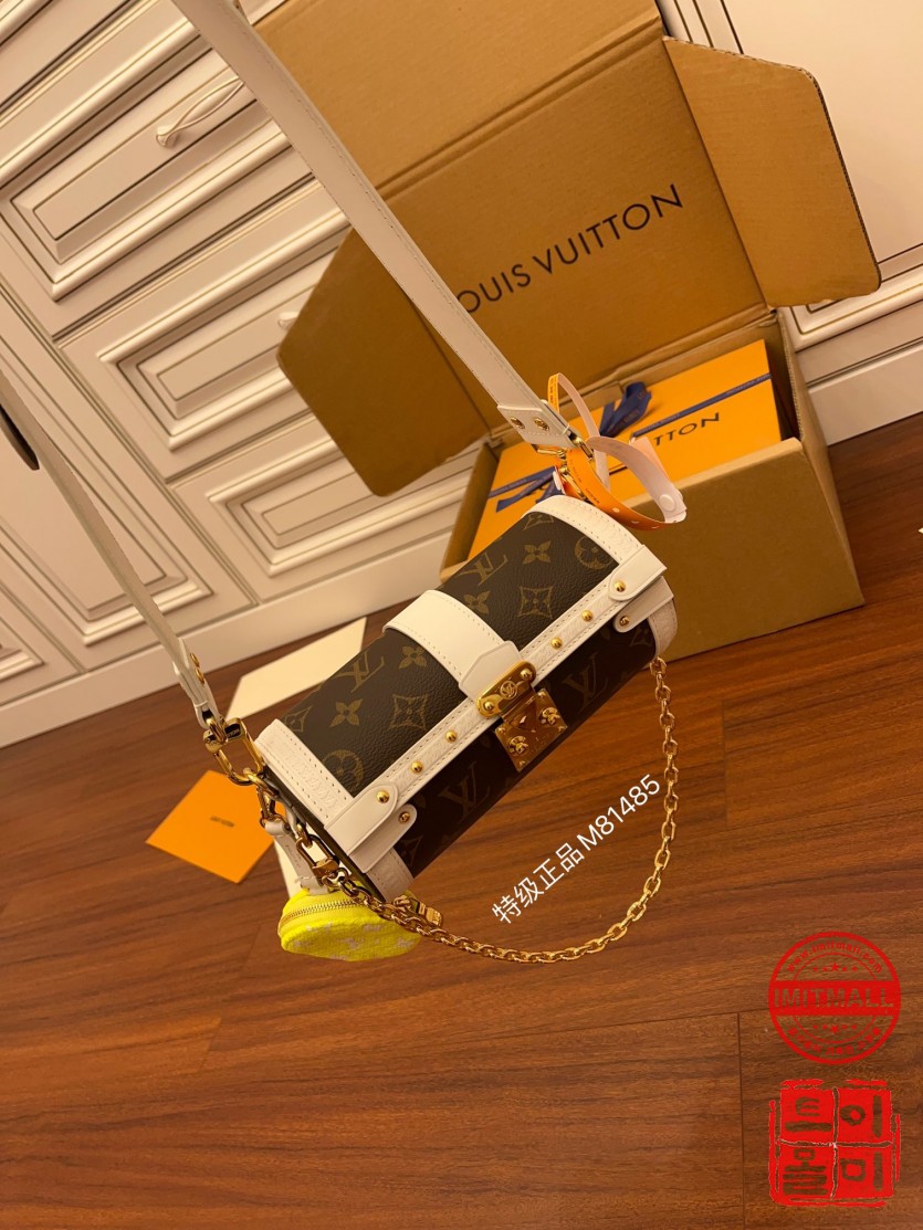 louis_vuitton_xxxxx_big_00002.jpg