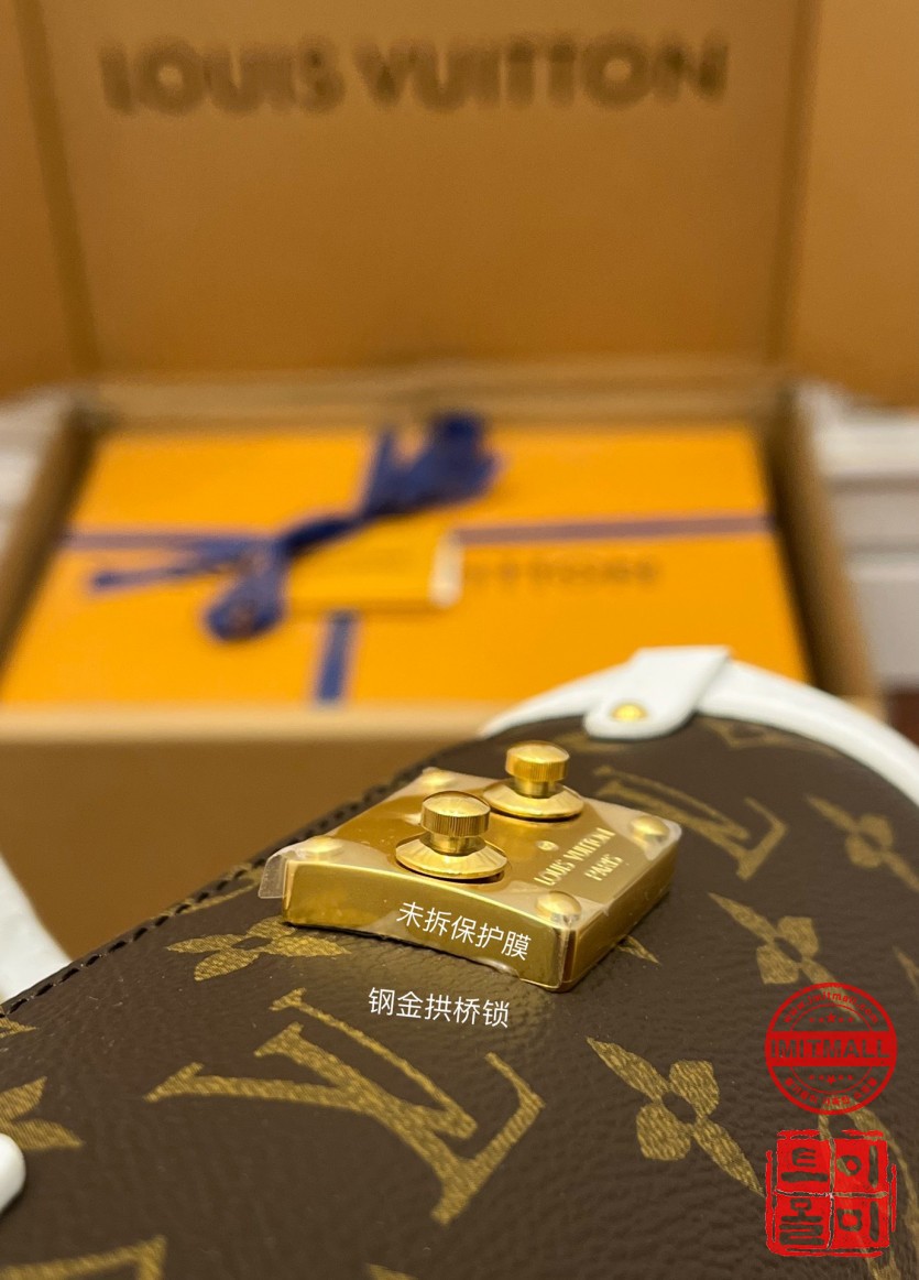 louis_vuitton_xxxxx_big_00003.jpg