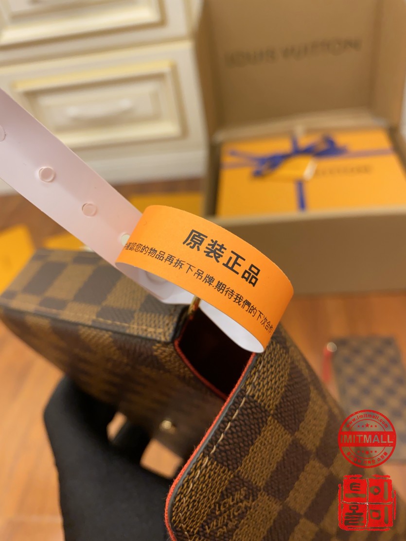 louis_vuitton_xxxxx_big_00017.jpg