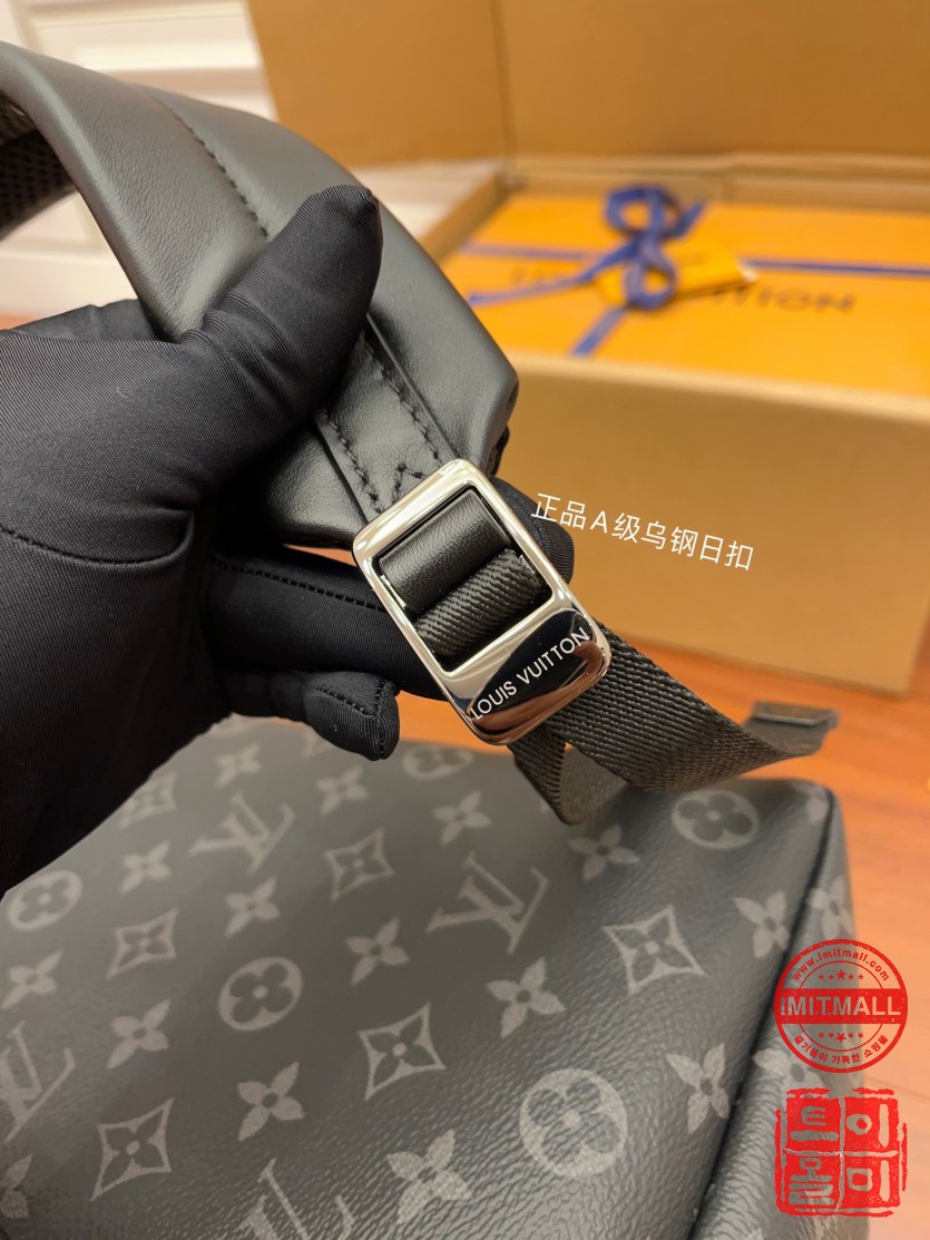 louis_vuitton_xxxxx_big_00004.jpg