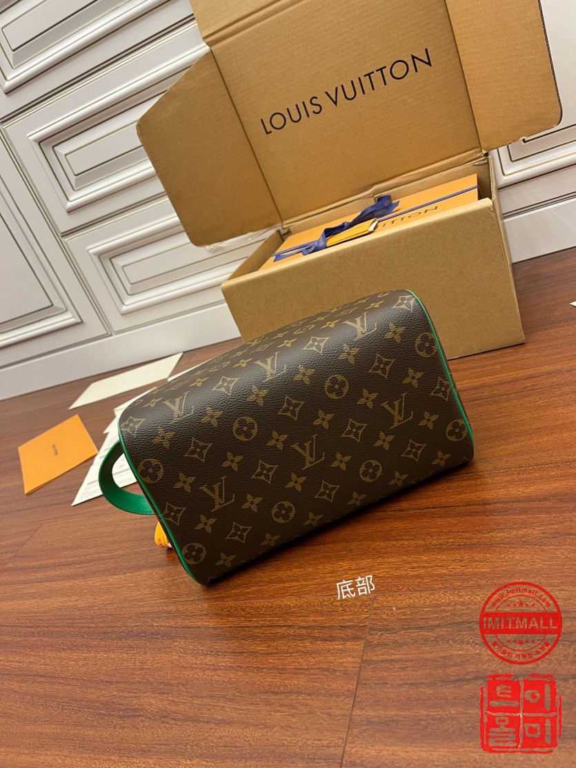 louis_vuitton_xxxxx_big_00003.jpg
