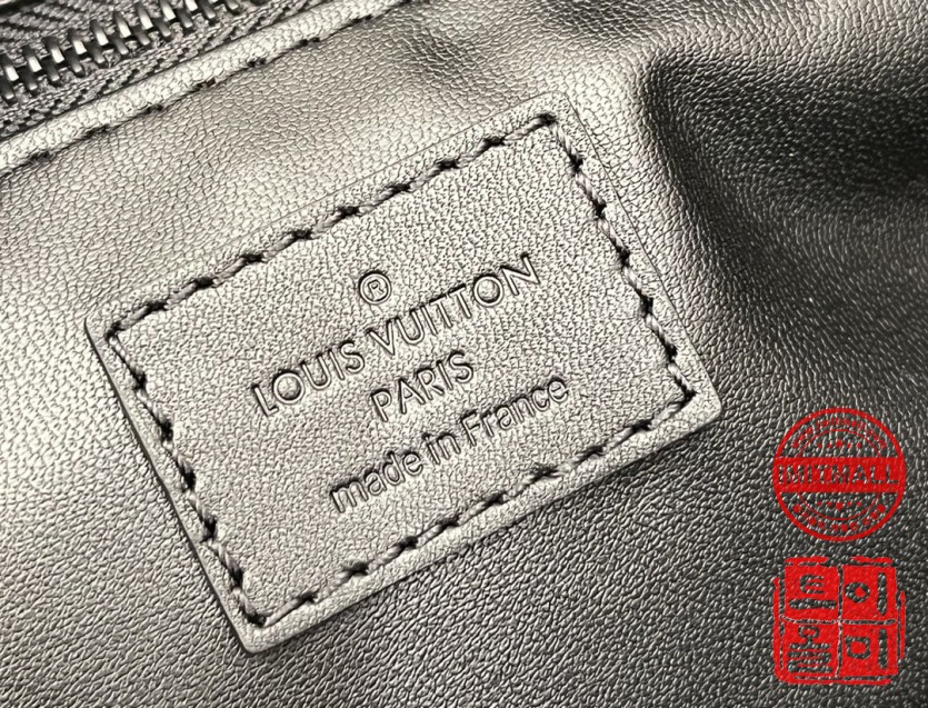 louis_vuitton_xxxxx_big_00011.jpg