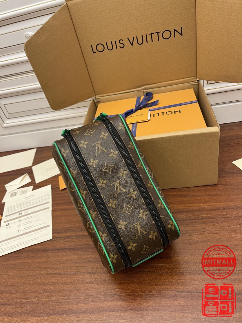 louis_vuitton_xxxxx_big_00015.jpg