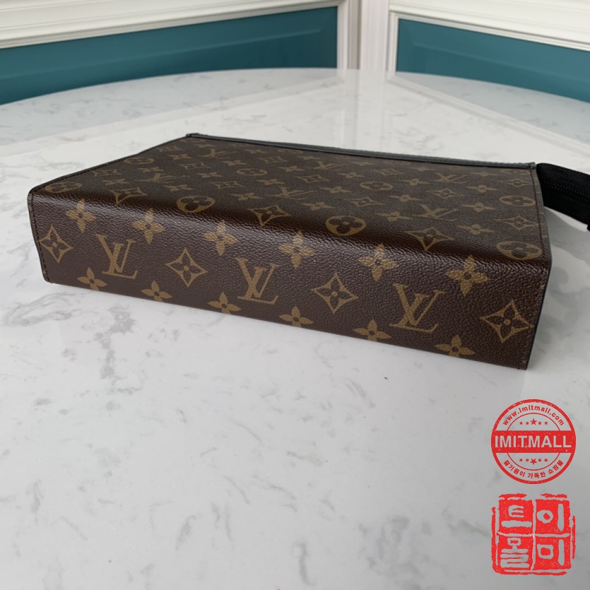 louis_vuitton_xxxxx_big_00004.jpg