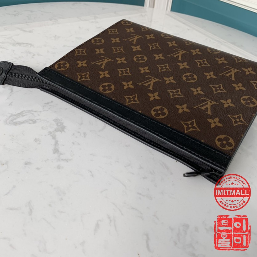 louis_vuitton_xxxxx_big_00006.jpg