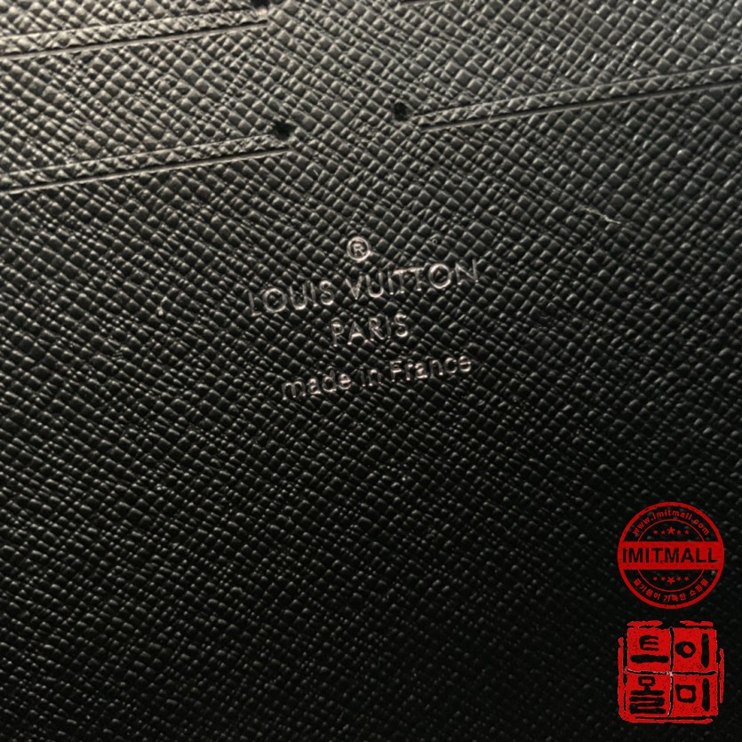 louis_vuitton_xxxxx_big_00009.jpg