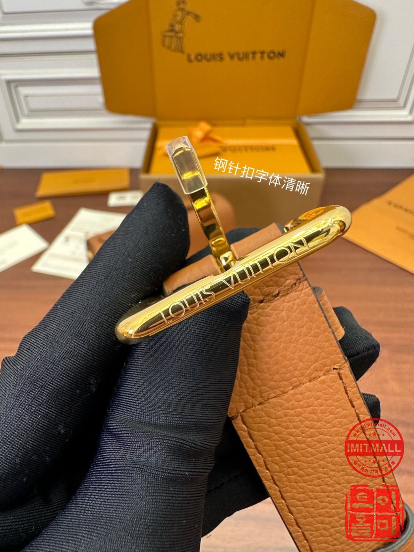 louis_vuitton_xxxxx_big_00005.jpg
