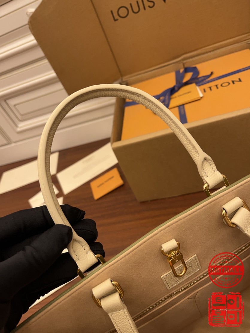 louis_vuitton_xxxxx_big_00009.jpg