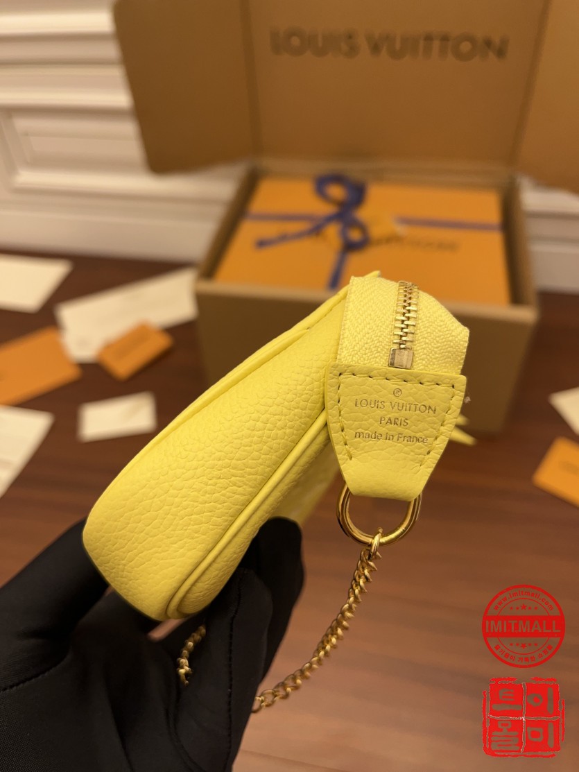 louis_vuitton_xxxxx_big_00008.jpg