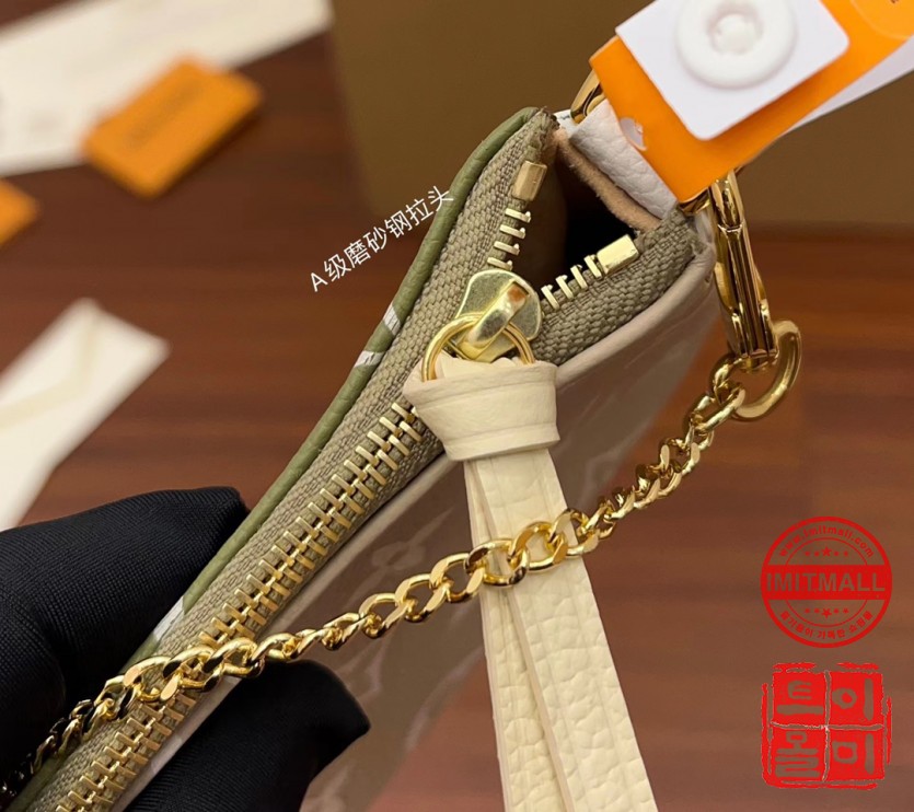 louis_vuitton_xxxxx_big_00007.jpg