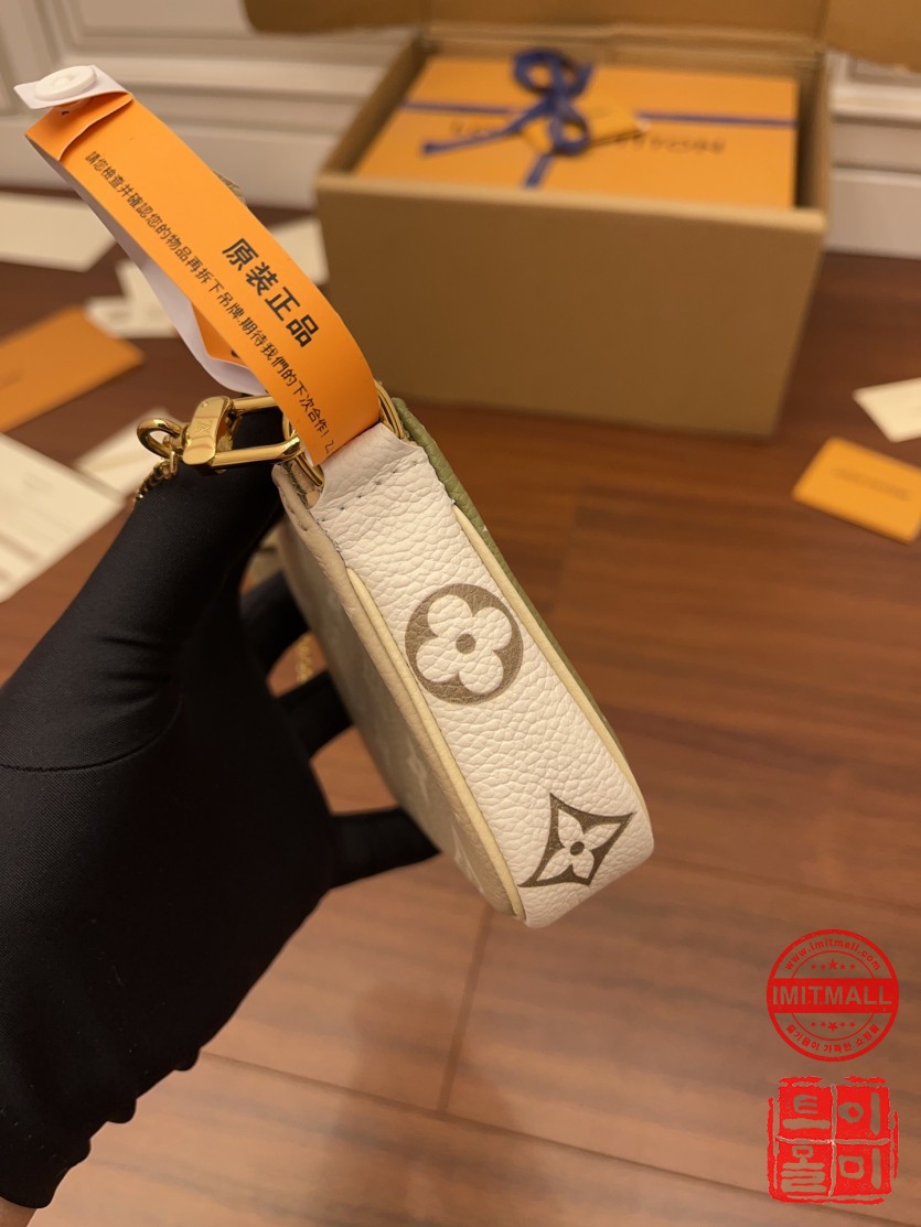 louis_vuitton_xxxxx_big_00012.jpg