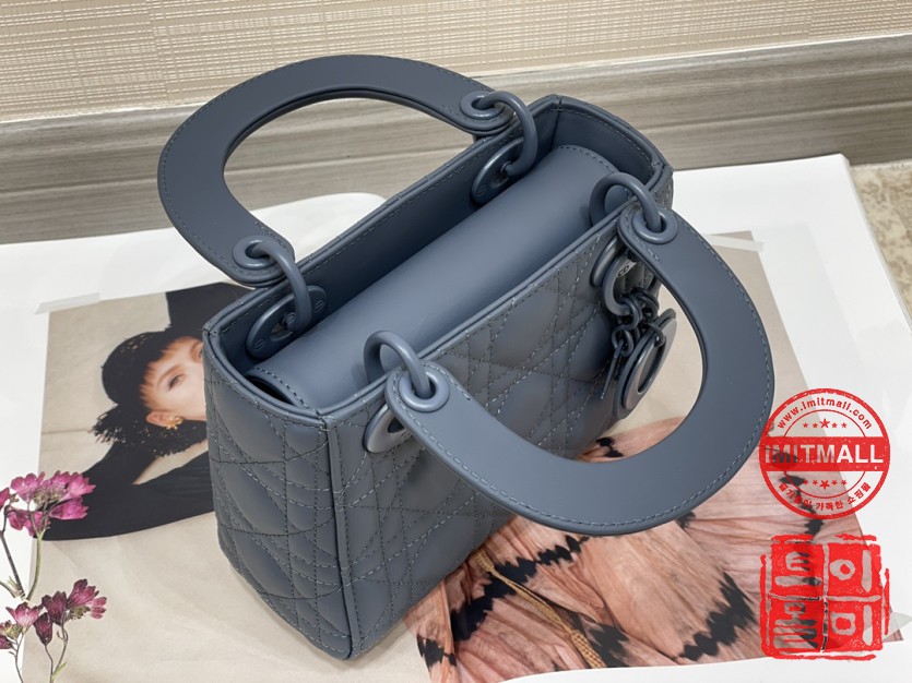 dior_xxxxx_big_00007.jpg