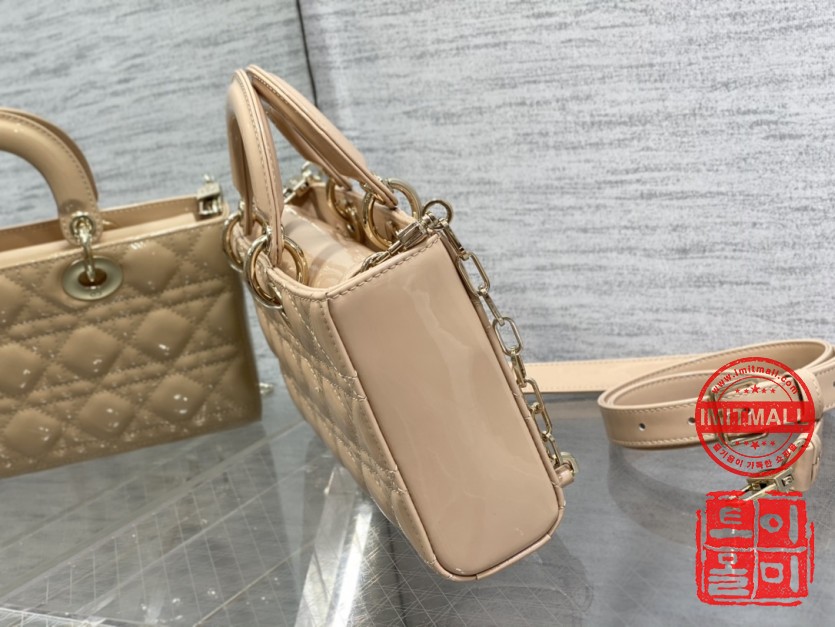 dior_xxxxx_big_00005.jpg