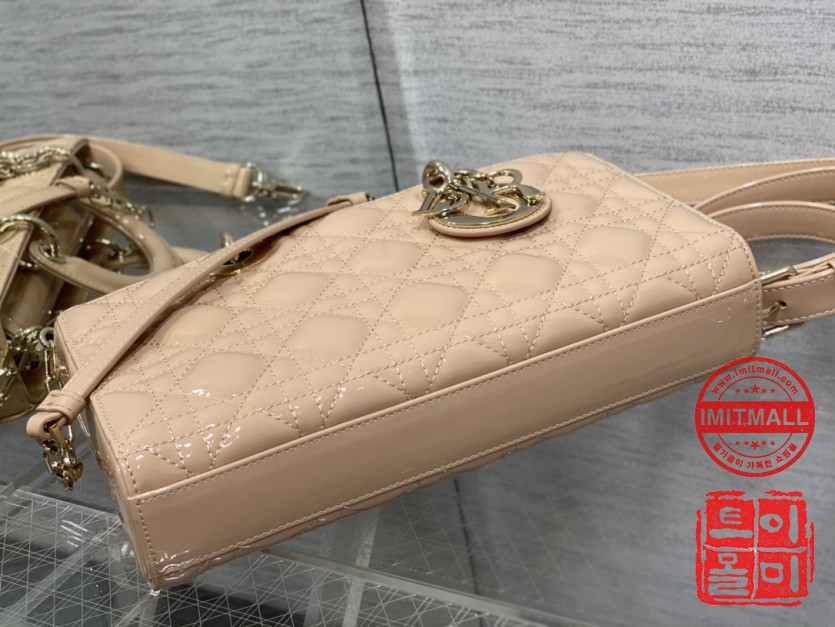 dior_xxxxx_big_00007.jpg