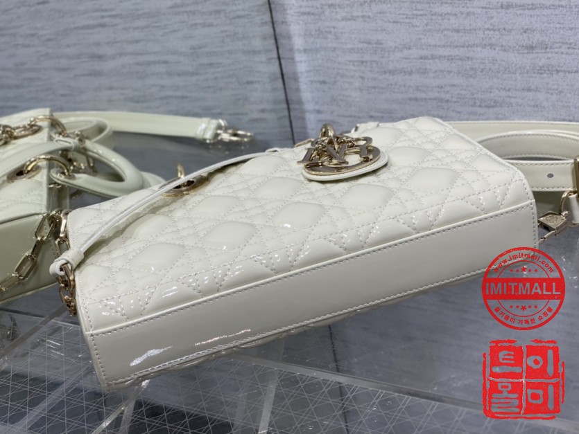 dior_xxxxx_big_00007.jpg