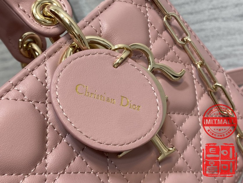 dior_xxxxx_big_00004.jpg