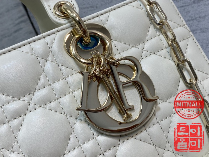 dior_xxxxx_big_00003.jpg