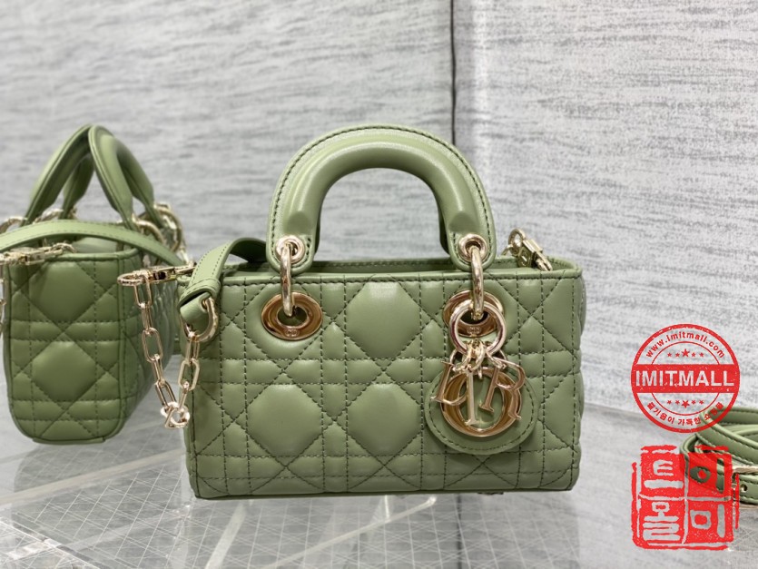 dior_xxxxx_big_00002.jpg