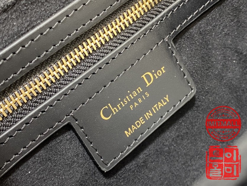 dior_xxxxx_big_00009.jpg