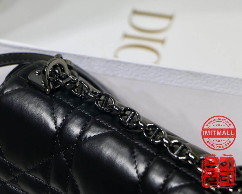 dior_xxxxx_big_00005.jpg